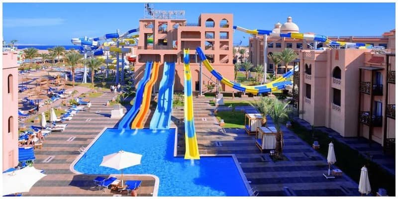 قريه امواج الساحل الشمالي